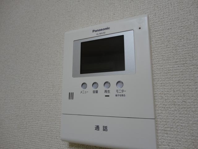 拡大写真:コンフォール郭内 1階102のカメラ付インターホン