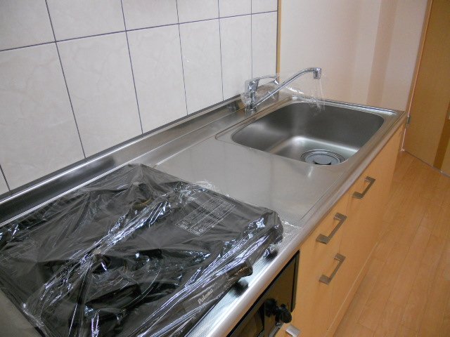 拡大写真:サンパレス 3階301のキッチン