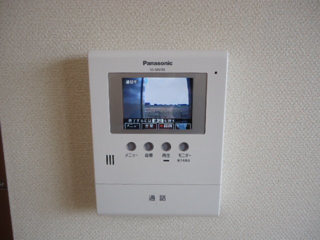 拡大写真:ウィステリア王司 1階103のカメラ付インターホン