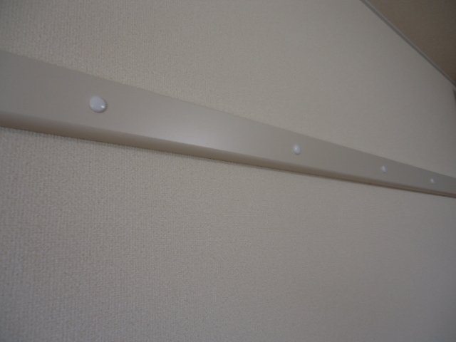 拡大写真:ウィステリア王司 1階103のハンガーモール