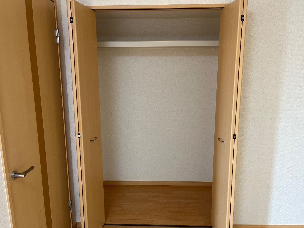 拡大写真:チアーズ ブルゴーニュ 1階102の収納