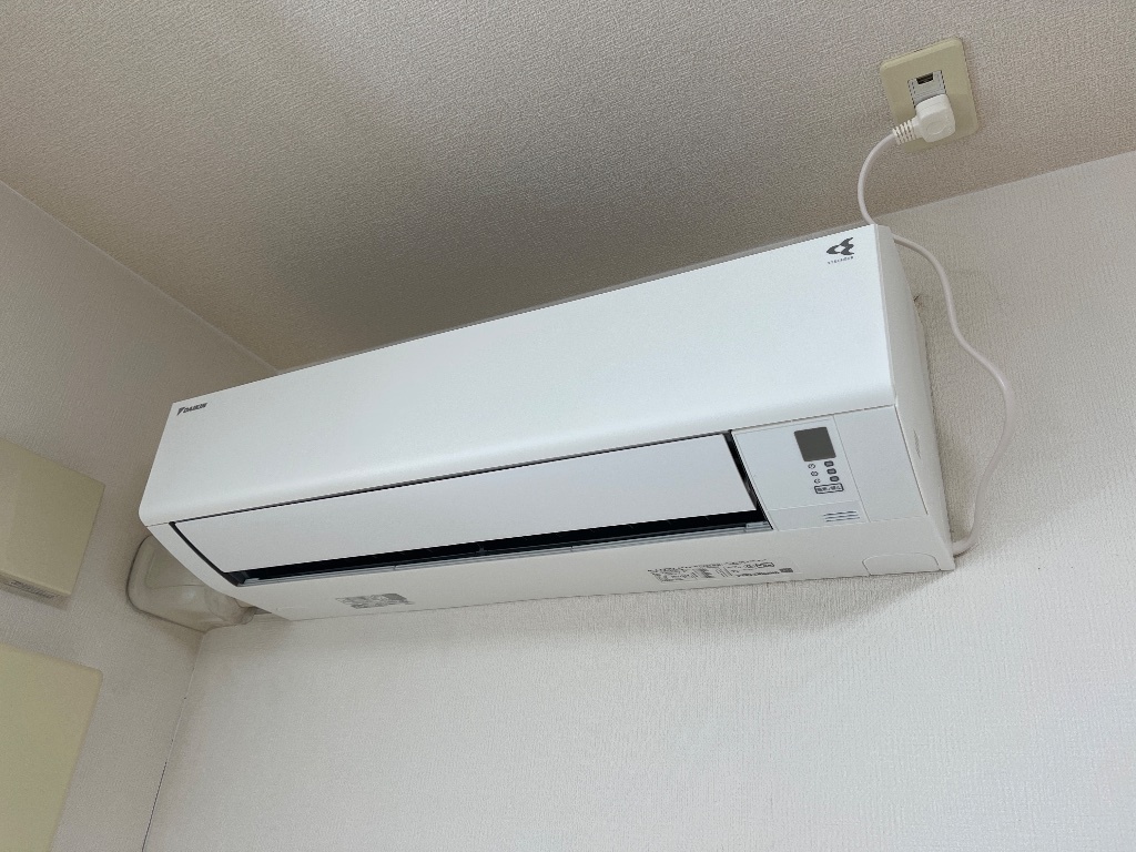 拡大写真:ペットピア春日 1階103のエアコン