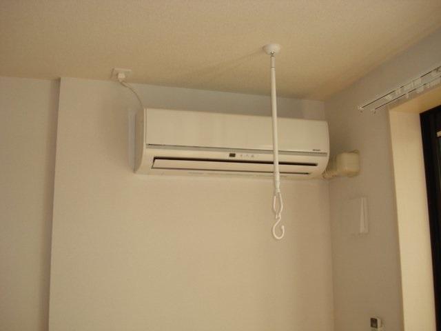 拡大写真:ヴェールピア 1階102のエアコン