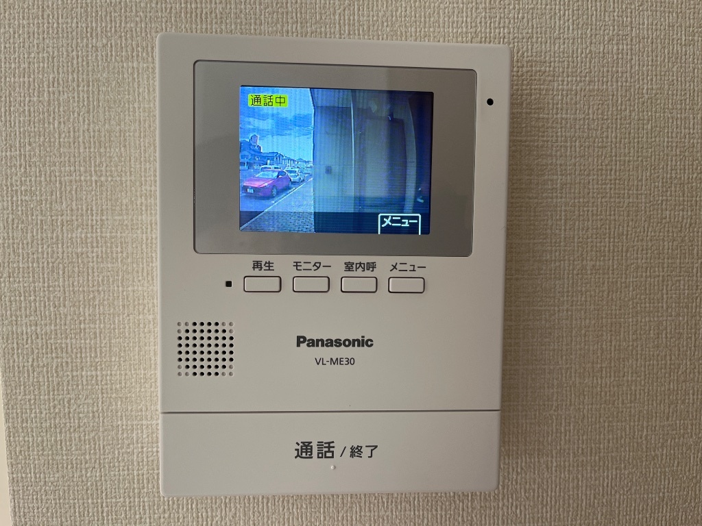 拡大写真:リビングストン 1階105のカメラ付インターホン