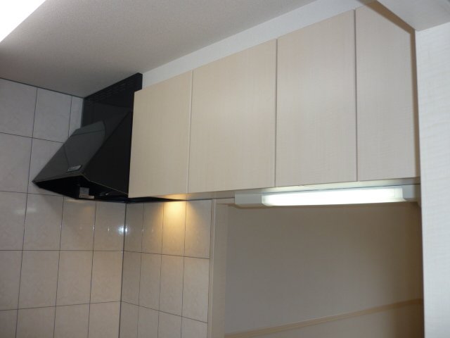 拡大写真:サンセール輝 2階201のキッチン