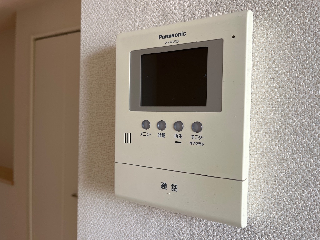 拡大写真:ノルン 1階103のカメラ付インターホン