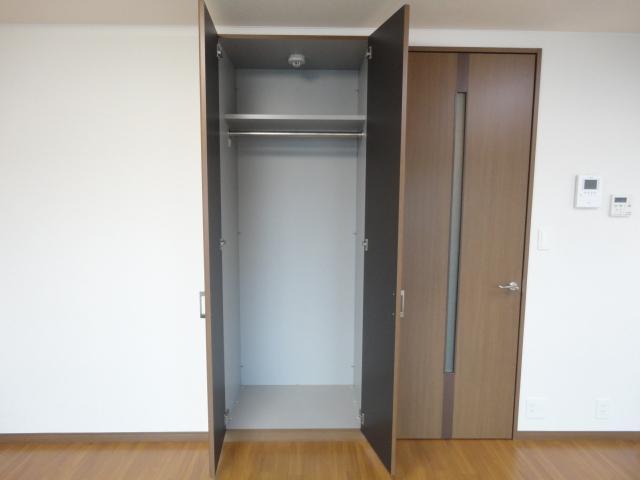 拡大写真:アンジュー 壱号館 1階102のクローゼット