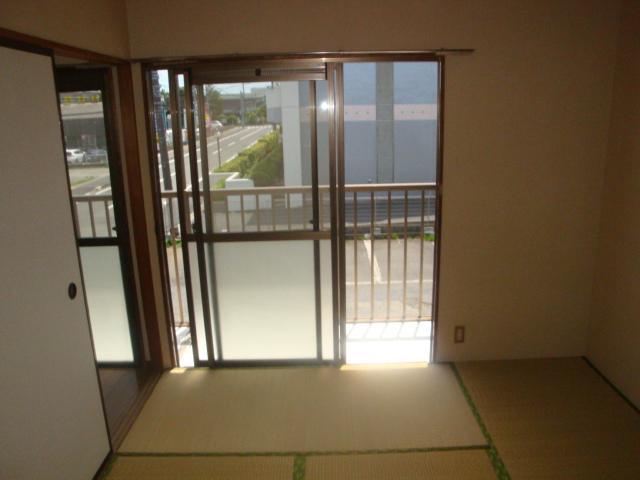 拡大写真:なかみちハイツ 2階201の室内