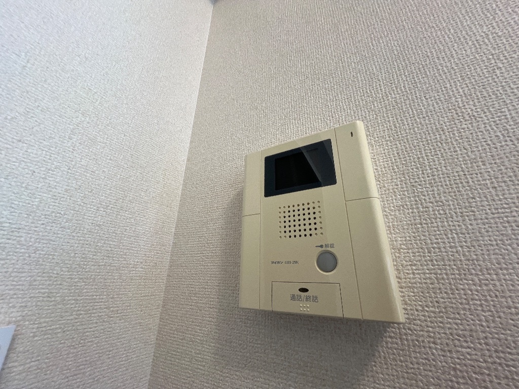 拡大写真:ノーブル ピュア 1階102のインターホン
