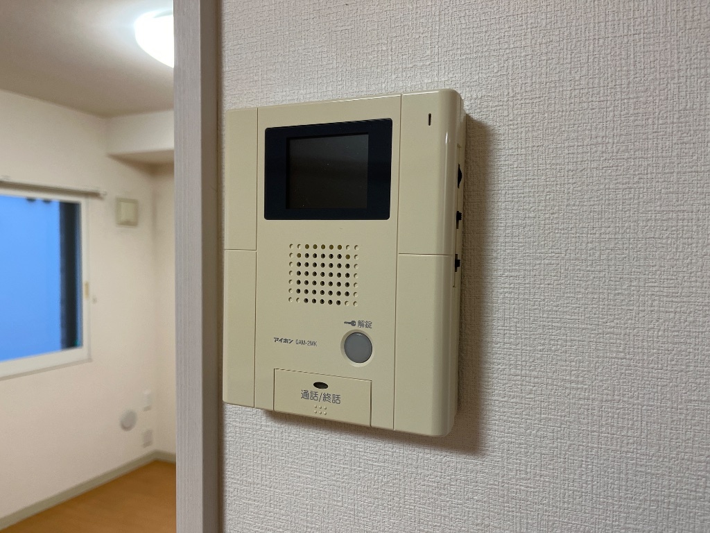 拡大写真:I・GRACE22 3階302のカメラ付インターホン