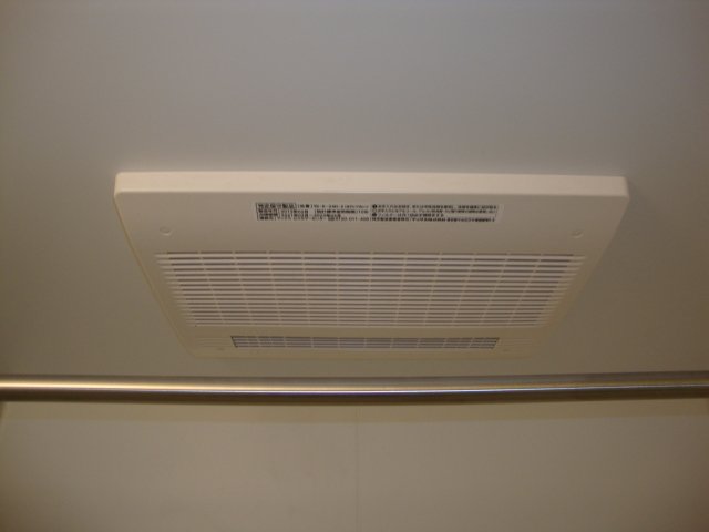 拡大写真:Ruhe Ⅱ(ルーエツー) 1階101の浴室乾燥機