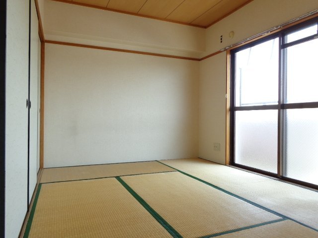 拡大写真:エクセル田幡 4階401の和室