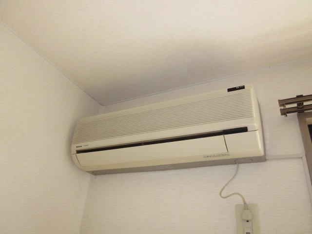 拡大写真:エクレール C棟 2階202のエアコン
