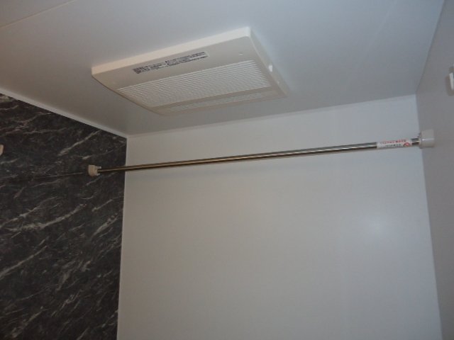 拡大写真:DO 2階201の浴室乾燥機