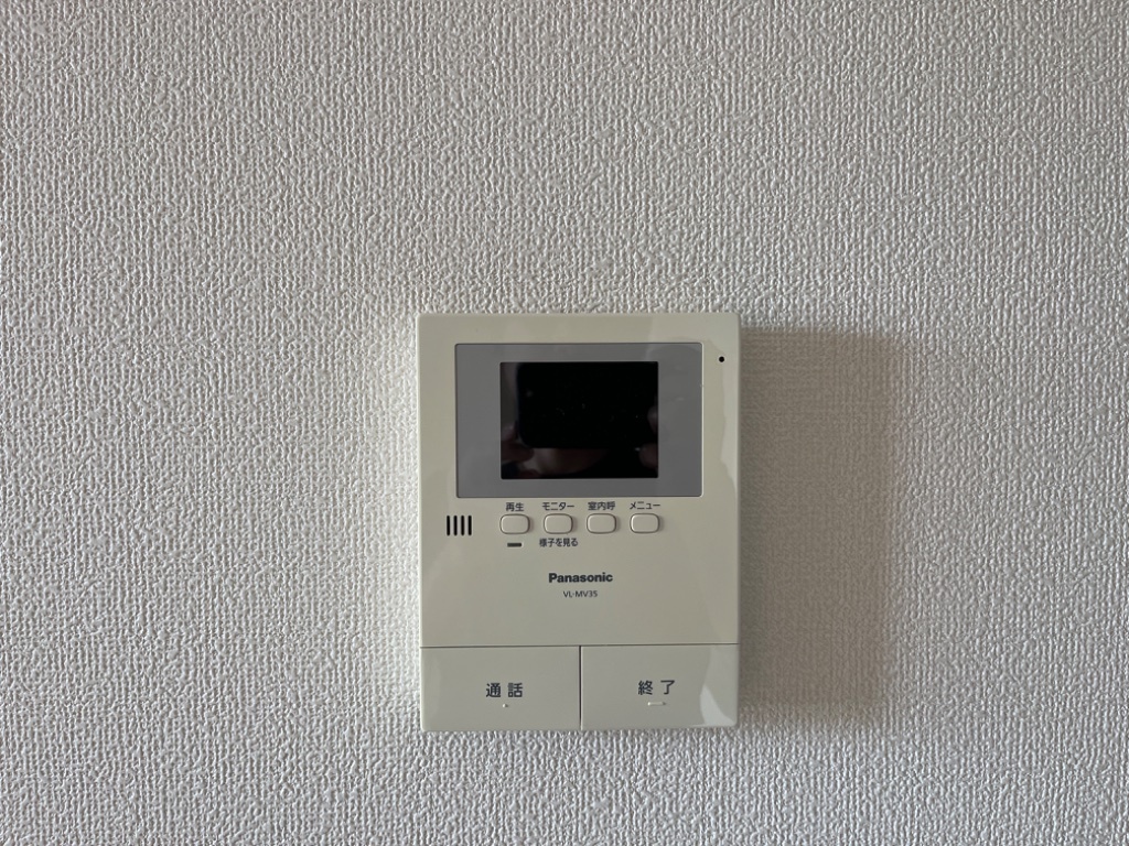 拡大写真:ビバリーヒルズ イワキ 2階202のカメラ付インターホン