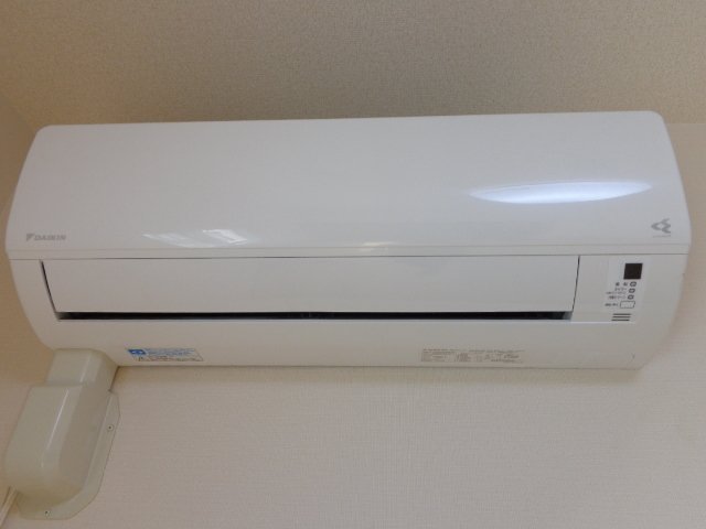 拡大写真:IHA HILLS 3階306のエアコン