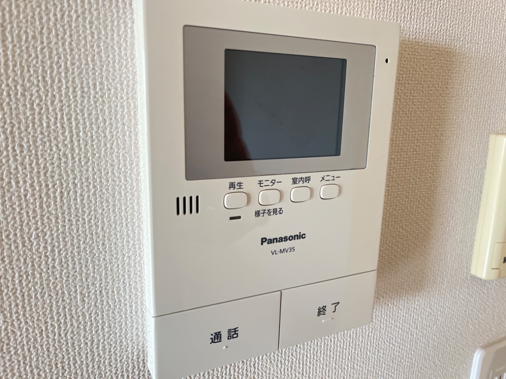拡大写真:クオリア 1階103のカメラ付インターホン