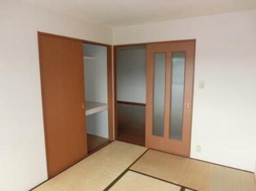 拡大写真：ヤマトピア 3階302の和室