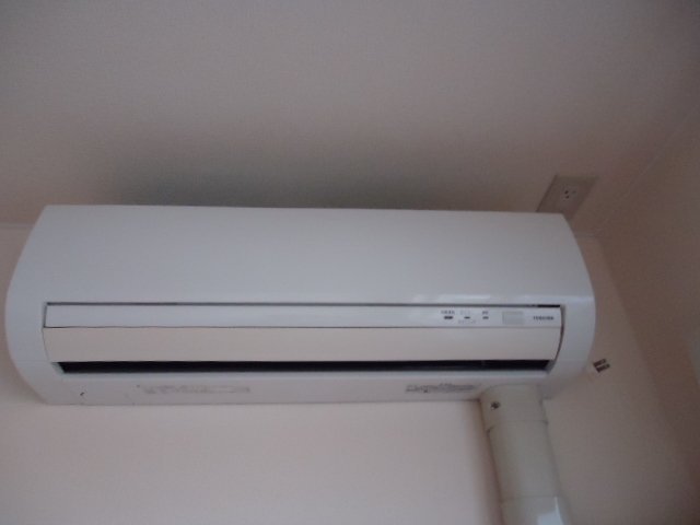 拡大写真:サウザンドリーフⅢ 2階201のエアコン