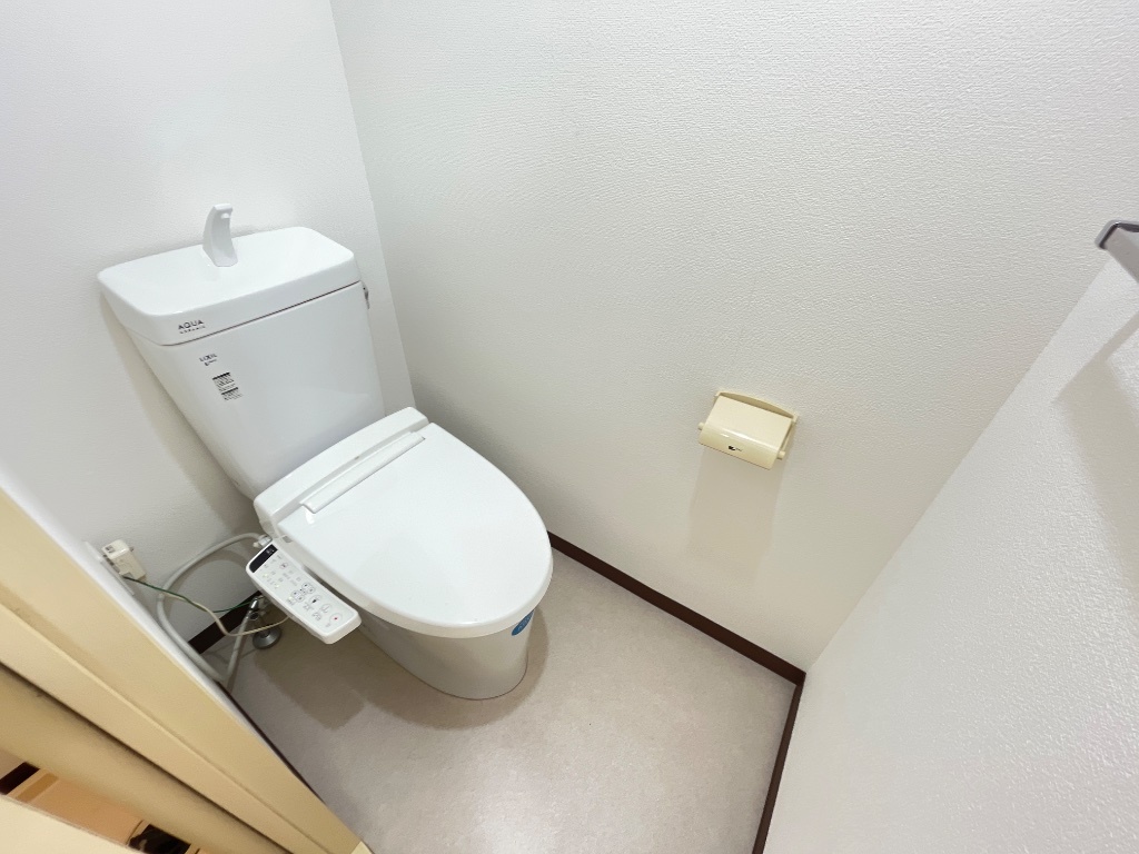 拡大写真:ソアーベ 2階202のトイレ