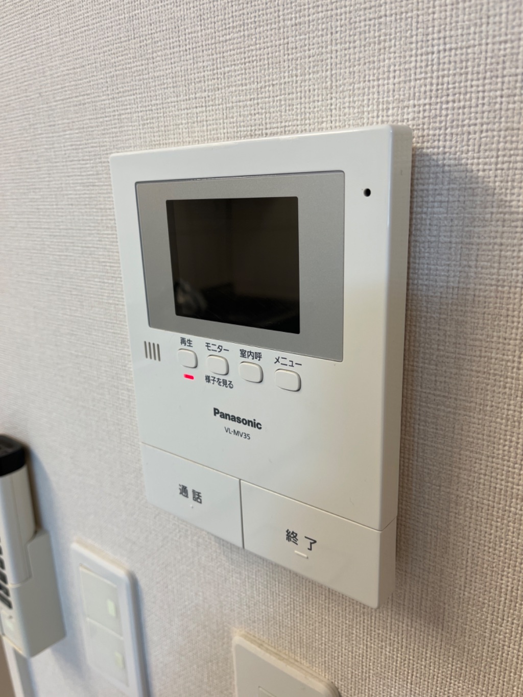 拡大写真:シーズンワンB 1階102のカメラ付インターホン