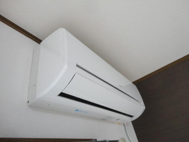 拡大写真:フォルテ 4階402のエアコン