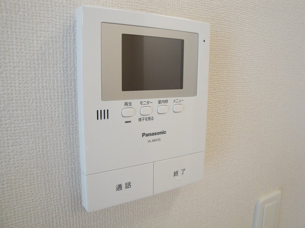 拡大写真:アイリス 2階201のカメラ付インターホン