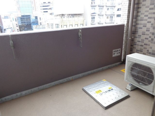 拡大写真:福岡市中央区天神5丁目 8階801のベランダ