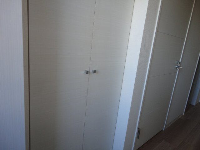拡大写真:名古屋市昭和区御器所通2丁目 5階504の収納