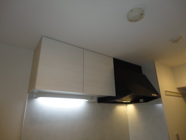 拡大写真:名古屋市昭和区御器所通2丁目 5階504のキッチン
