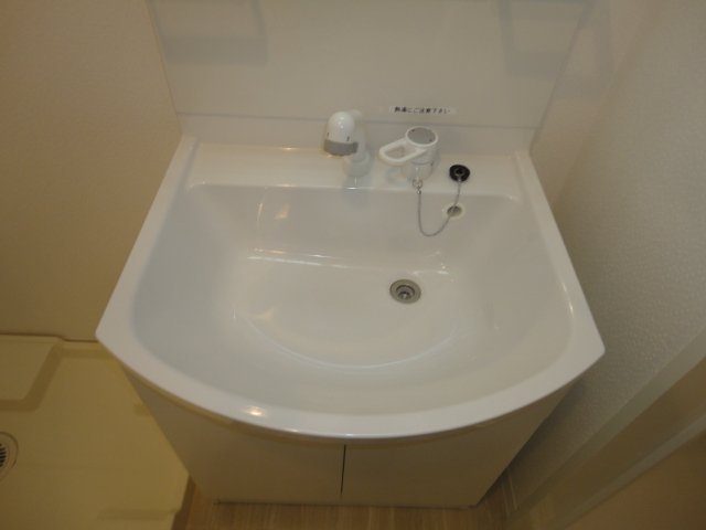 拡大写真:名古屋市昭和区御器所通2丁目 5階504の洗髪洗面化粧台