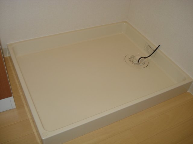 拡大写真:洋光ハウス 1階101の室内洗濯機置場(イメージ)
