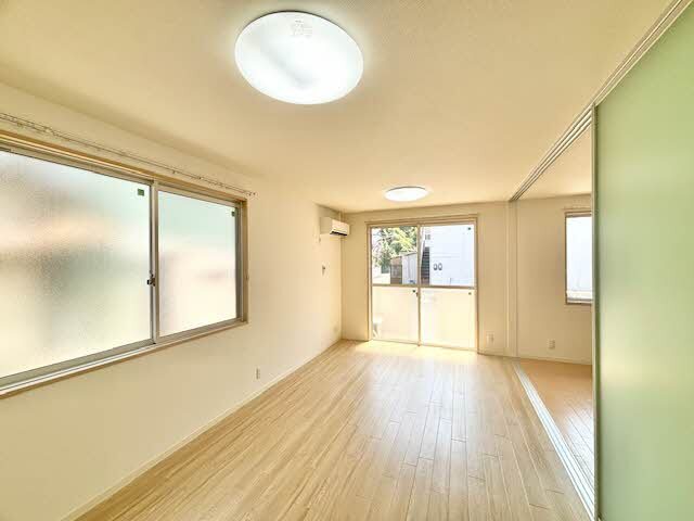 拡大写真:ヴィラ・浪の浦 1階102の室内