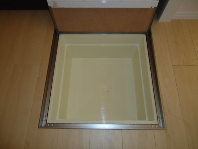 拡大写真:シトロン 1階101の床下収納
