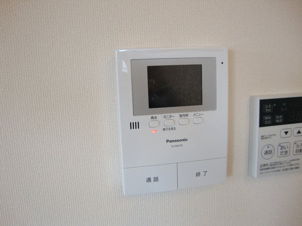 拡大写真:ルミナス コード 2階202のカメラ付インターホン