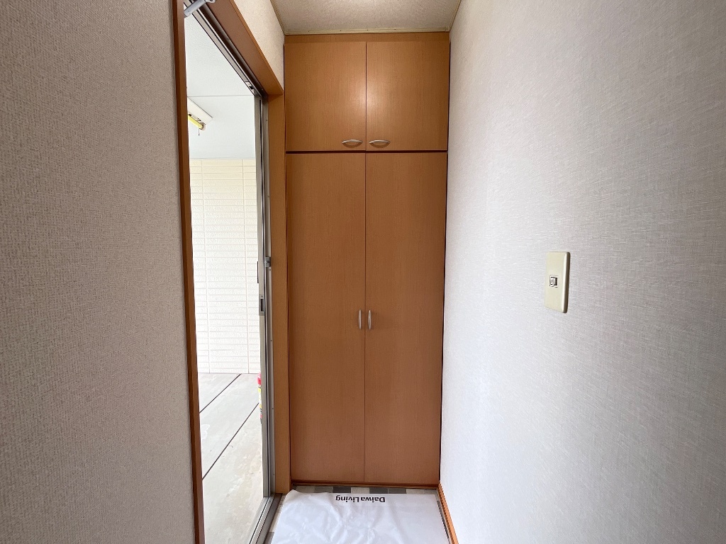 拡大写真：エステート２１　Ａ棟 2階202の下駄箱