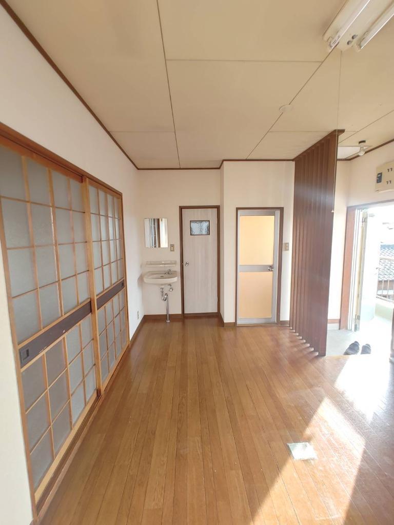 拡大写真:岐南町O様アパート 2階201の室内