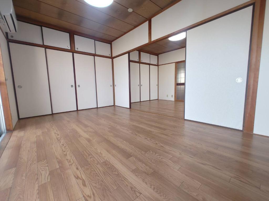 拡大写真:岐南町O様アパート 2階201の室内