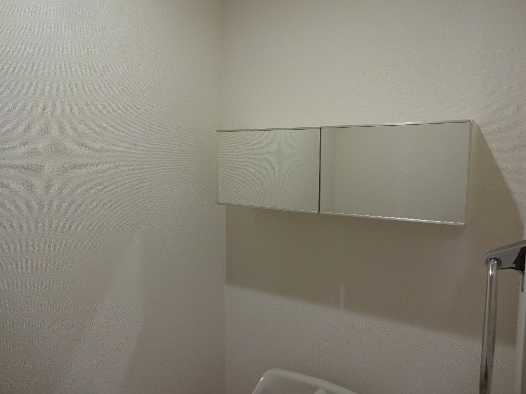 拡大写真:AC.COURT 1階103の☆トイレ内の収納☆