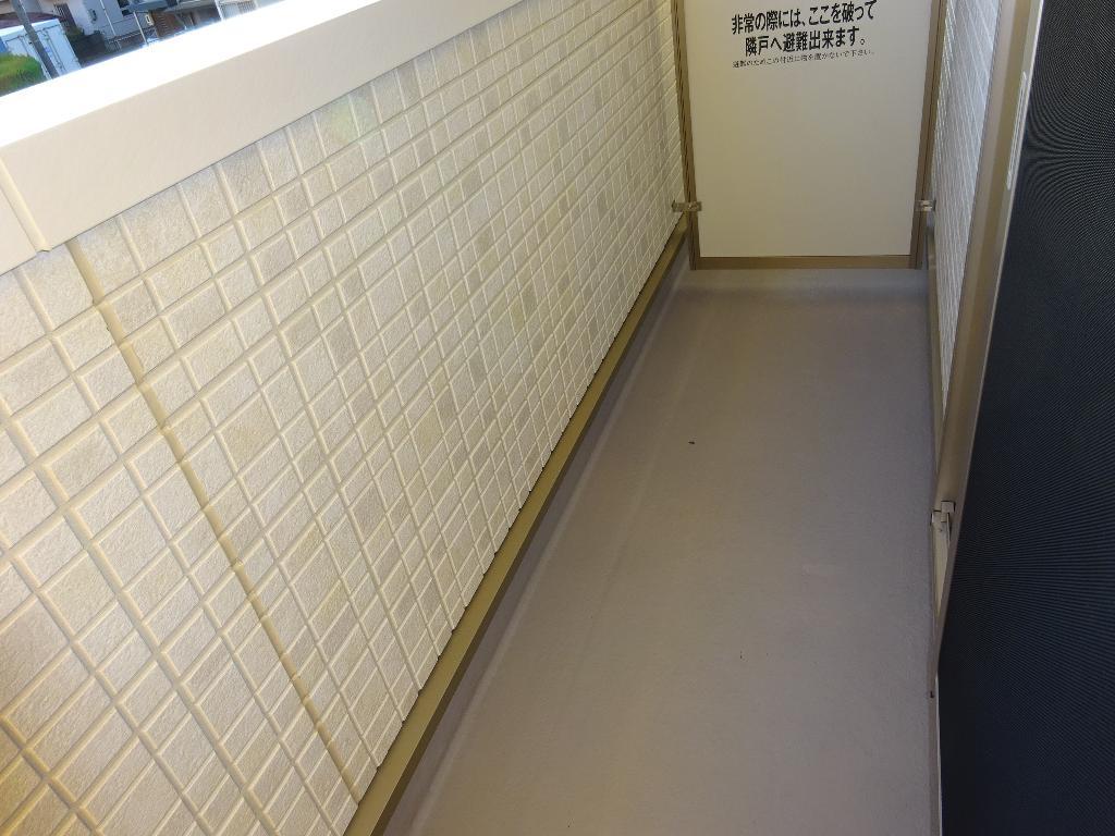 拡大写真:ビリーヴ 2階202のベランダ