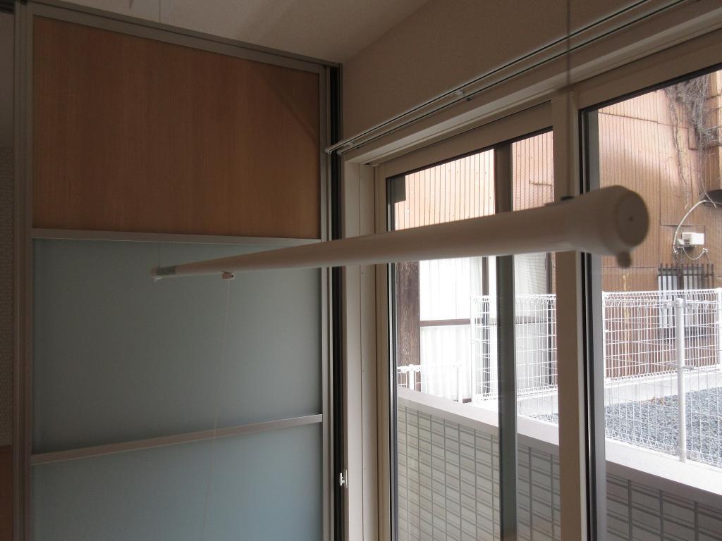 拡大写真:アイクレスト下関駅 1階102の室内物干