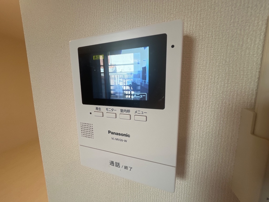 拡大写真:フィレール 1階101のカメラ付インターホン