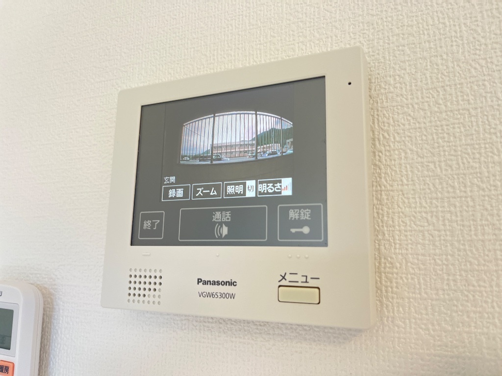 拡大写真：メアリースペース参番館 1階108のカメラ付インターホン
