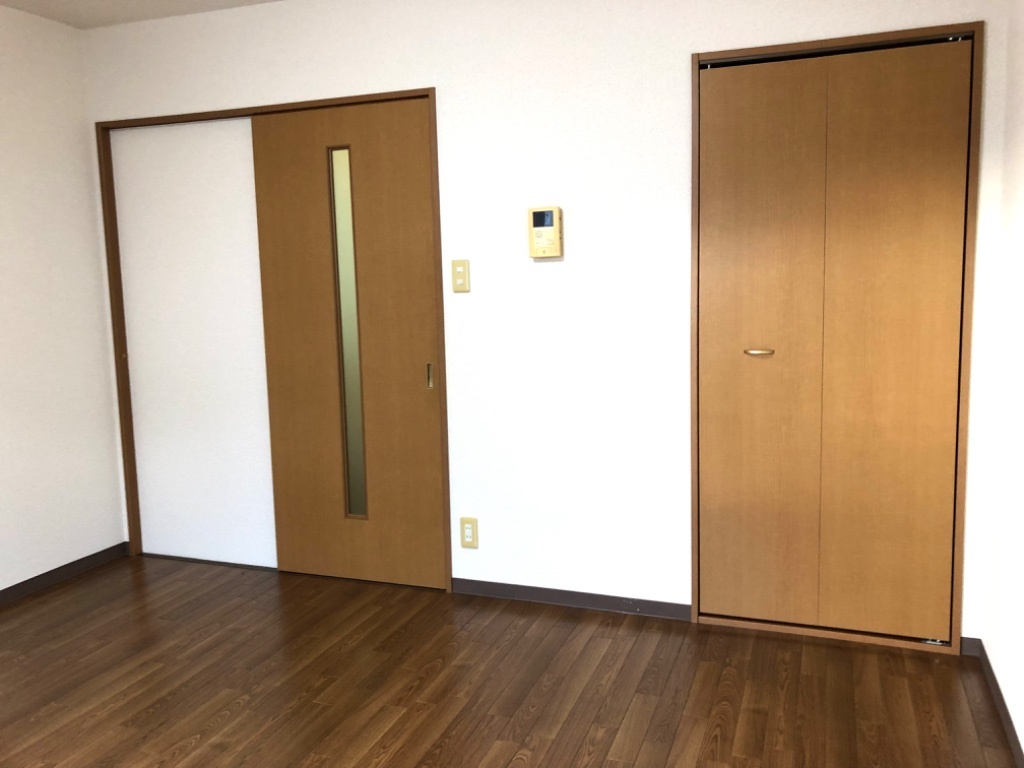 拡大写真:アルモア長島 1階101の洋室(イメージ)