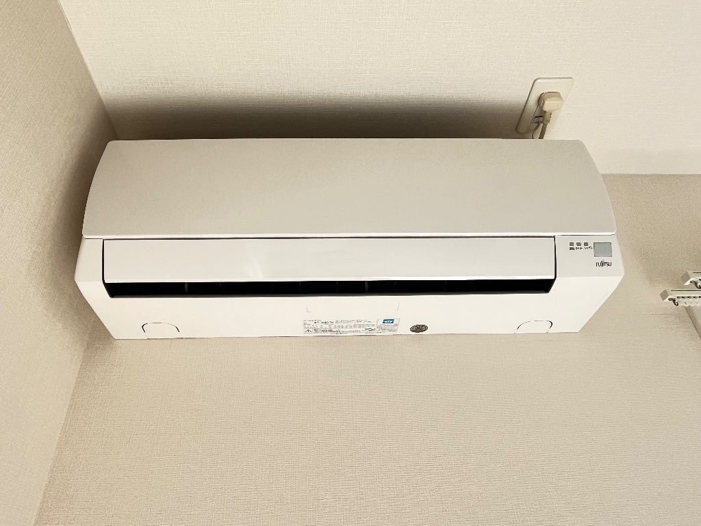 拡大写真:レジーナガーデン 1階102のエアコン