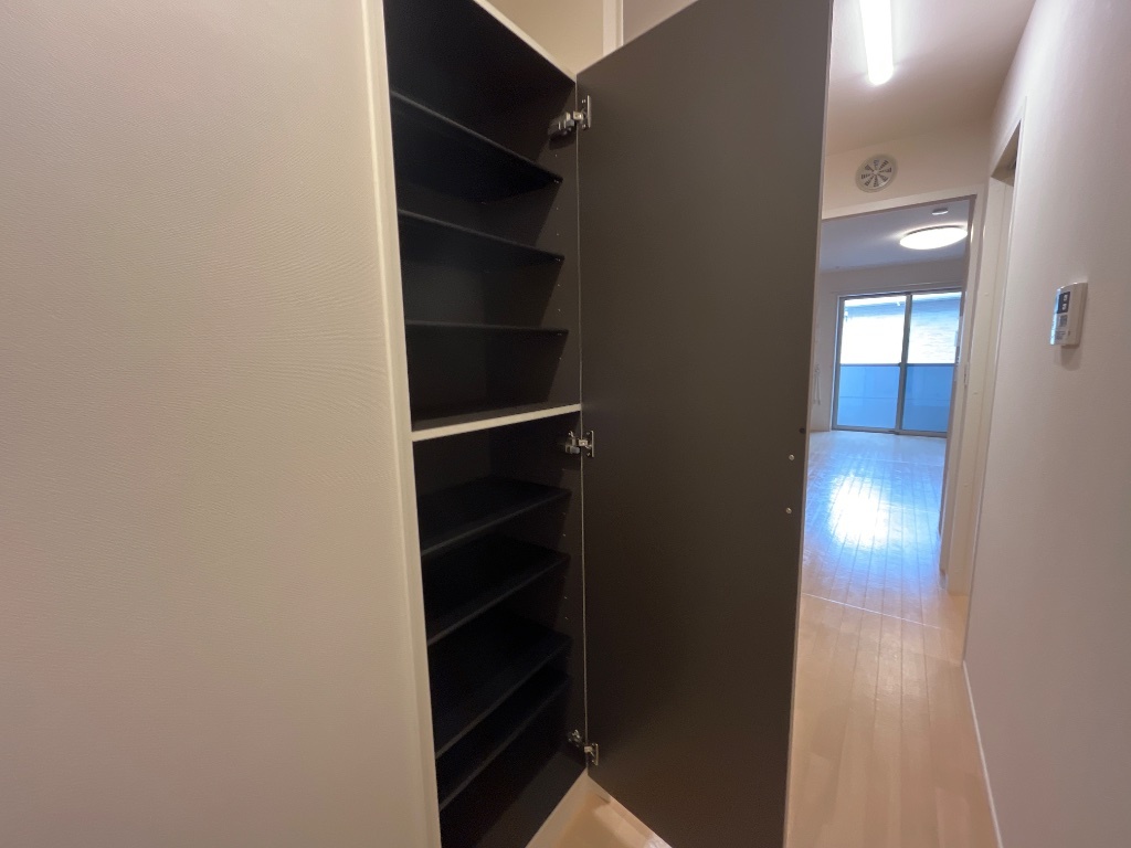 拡大写真:plum house 2階203の収納