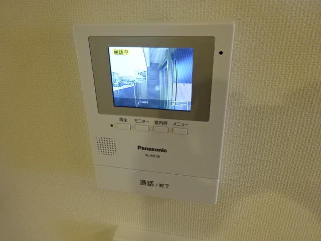 拡大写真:エクラⅡ 1階101のカメラ付インターホン