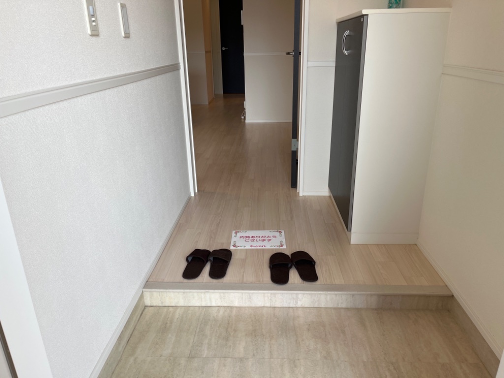 拡大写真:ベル フルール 1階101の玄関