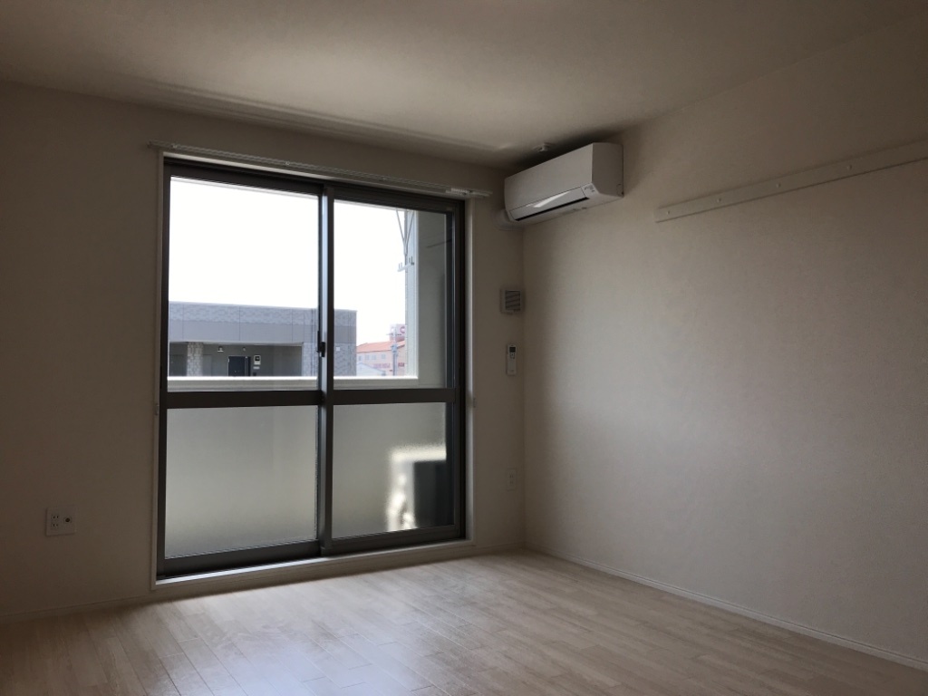 拡大写真:North Garden A棟 2階207の洋室