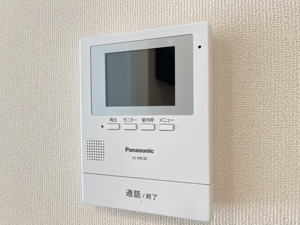拡大写真:ベル ハピネス 1階101のカメラ付インターホン